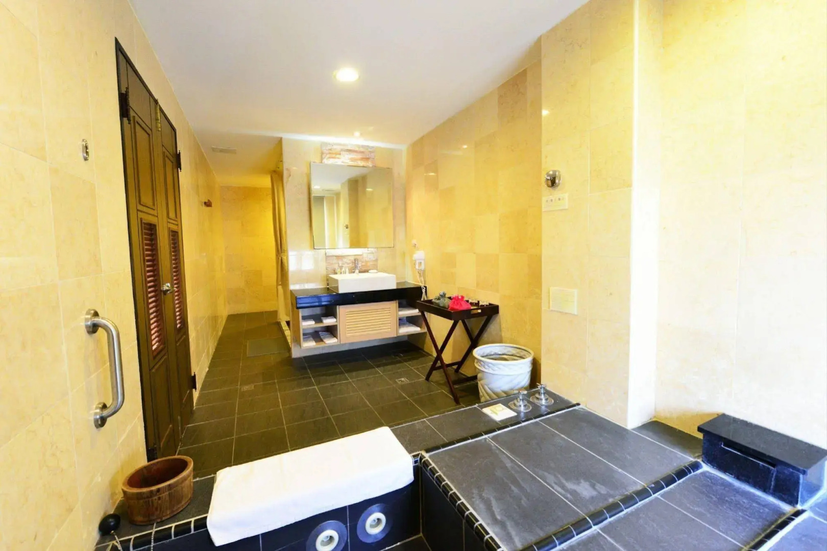 Papago International Resort