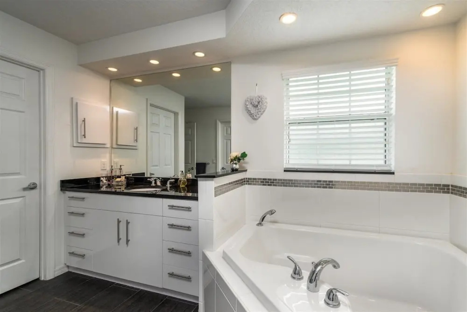 Villa Ruyper - Executive - 4 Bedroom