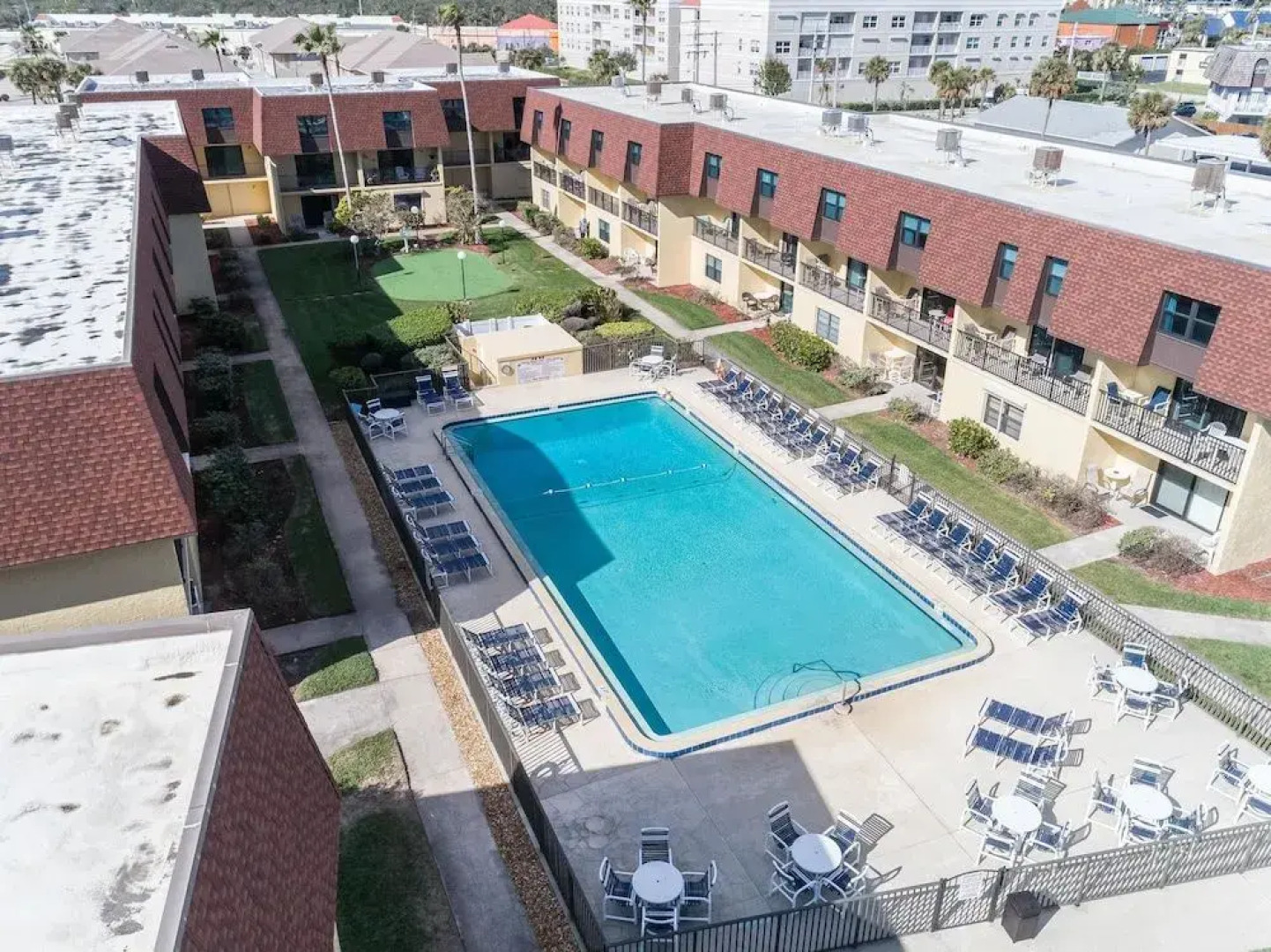 Cocoa Beach Club by Happy Palm Stays