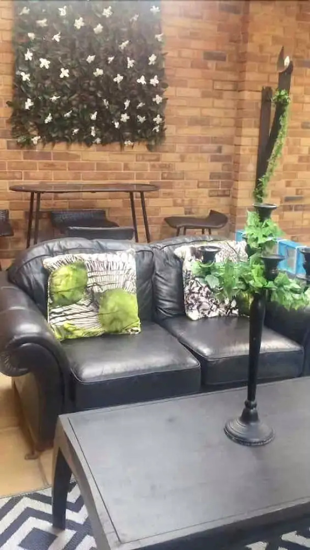 4 Bed House with Swimming pool and Sauna