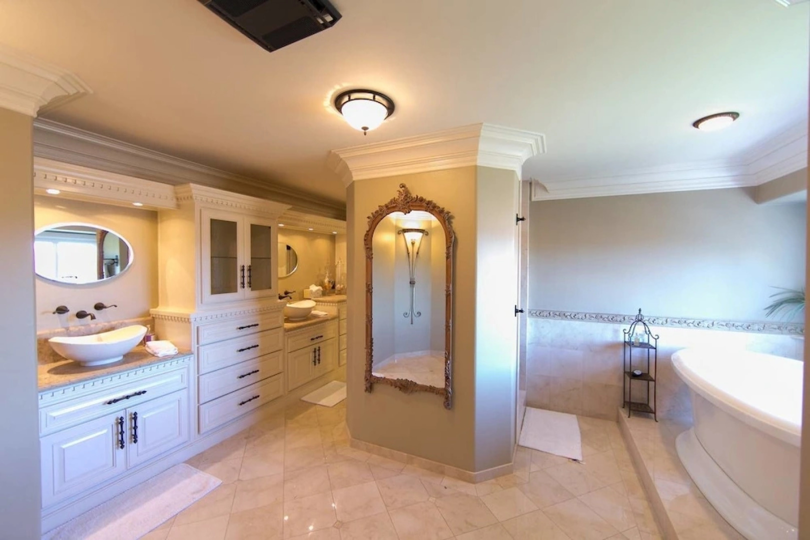 Luxurious Victorian Mansion on 200 Acre Estate