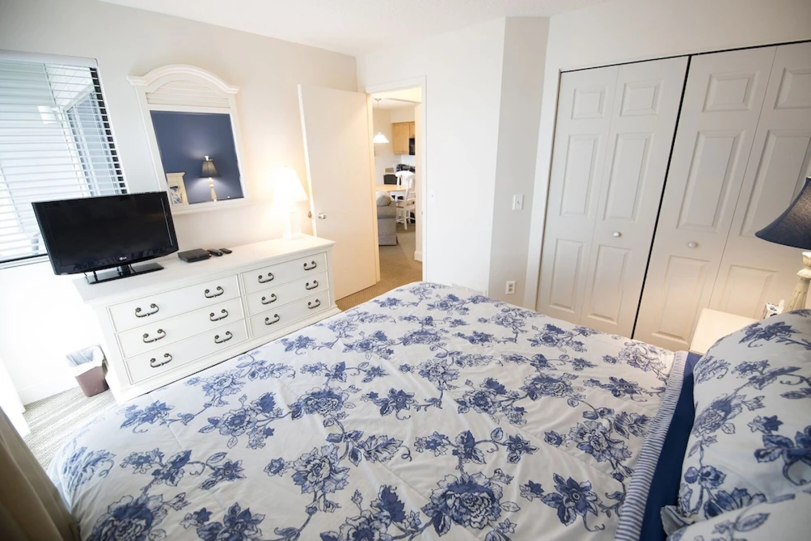 The Shores Lakeside Condo Unit 5682