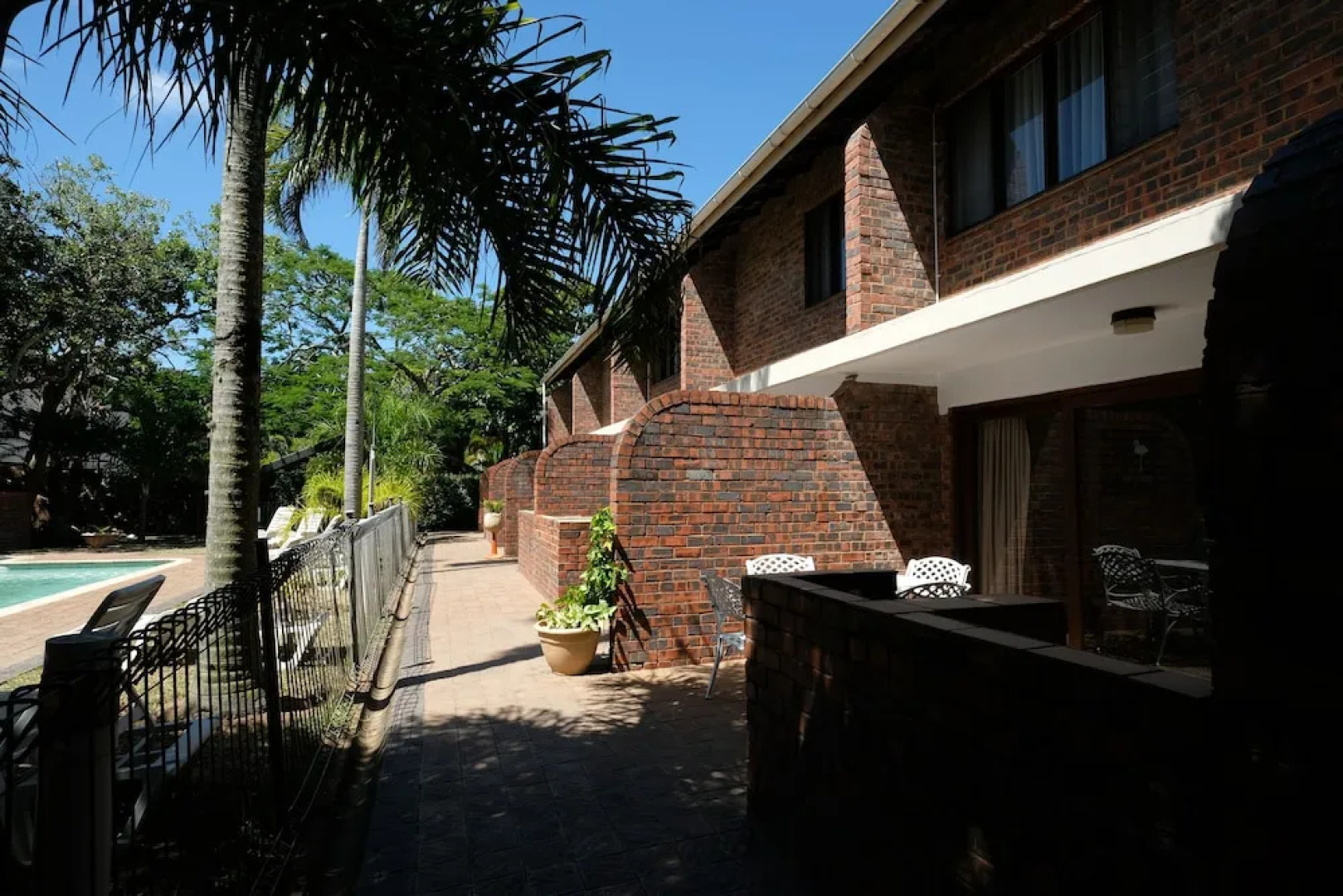 Flamingo Holiday Apartments