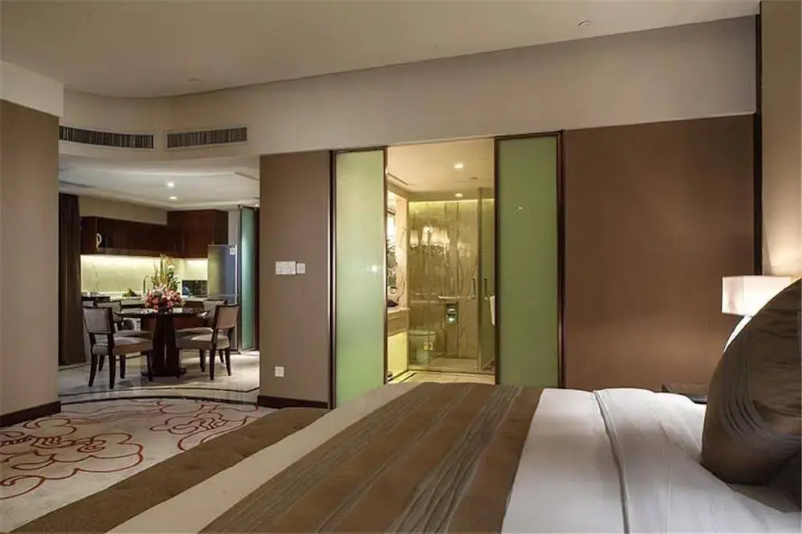 Chengdu Phoenix International Hotel