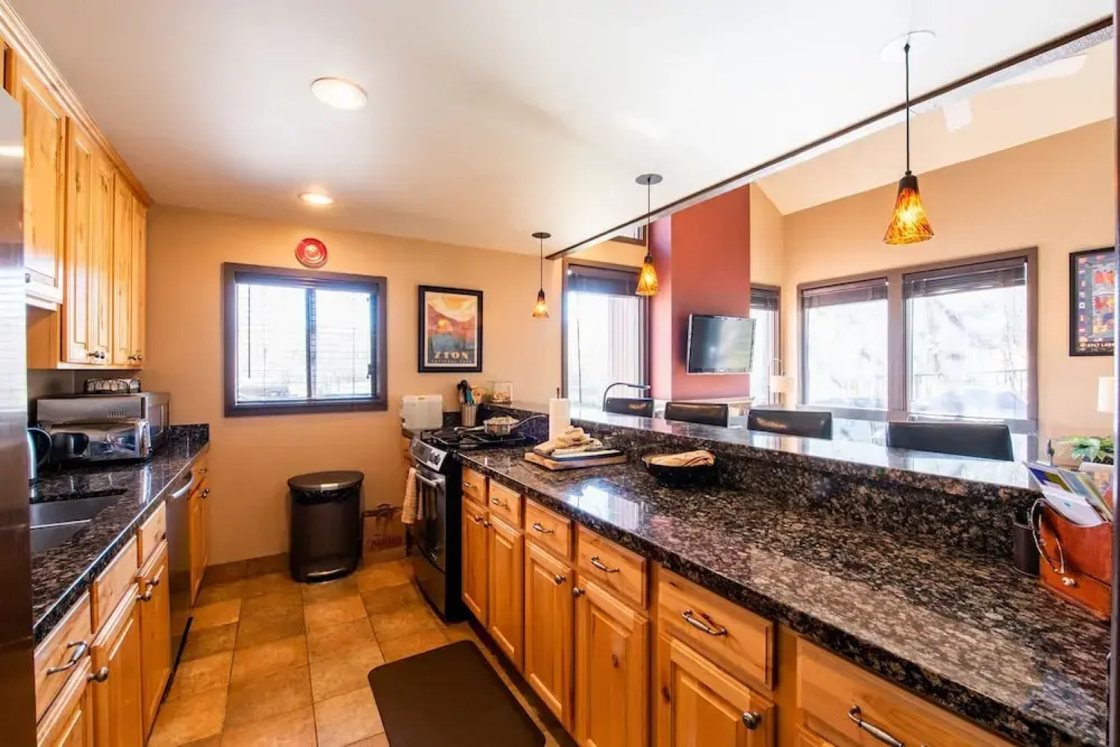 Three Kings Condo Near the Lifts by RedAwning