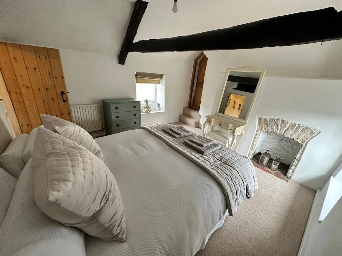 Beautiful 4-bed Cottage in Heart of the Cotswolds