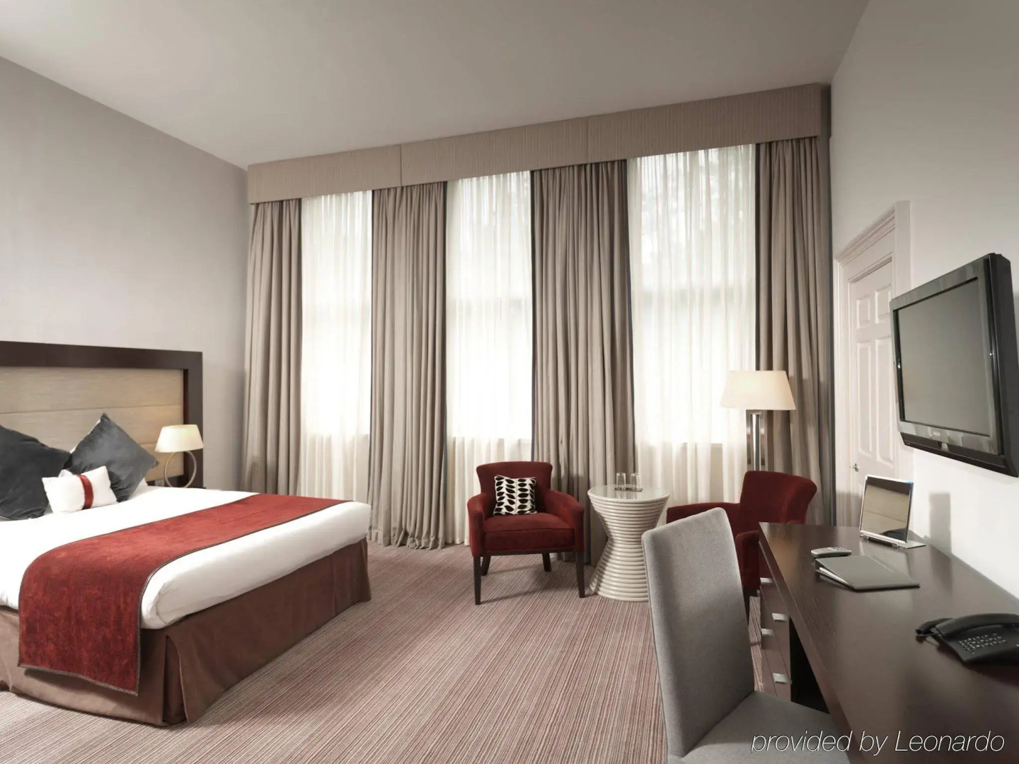 Leonardo Hotel Cardiff