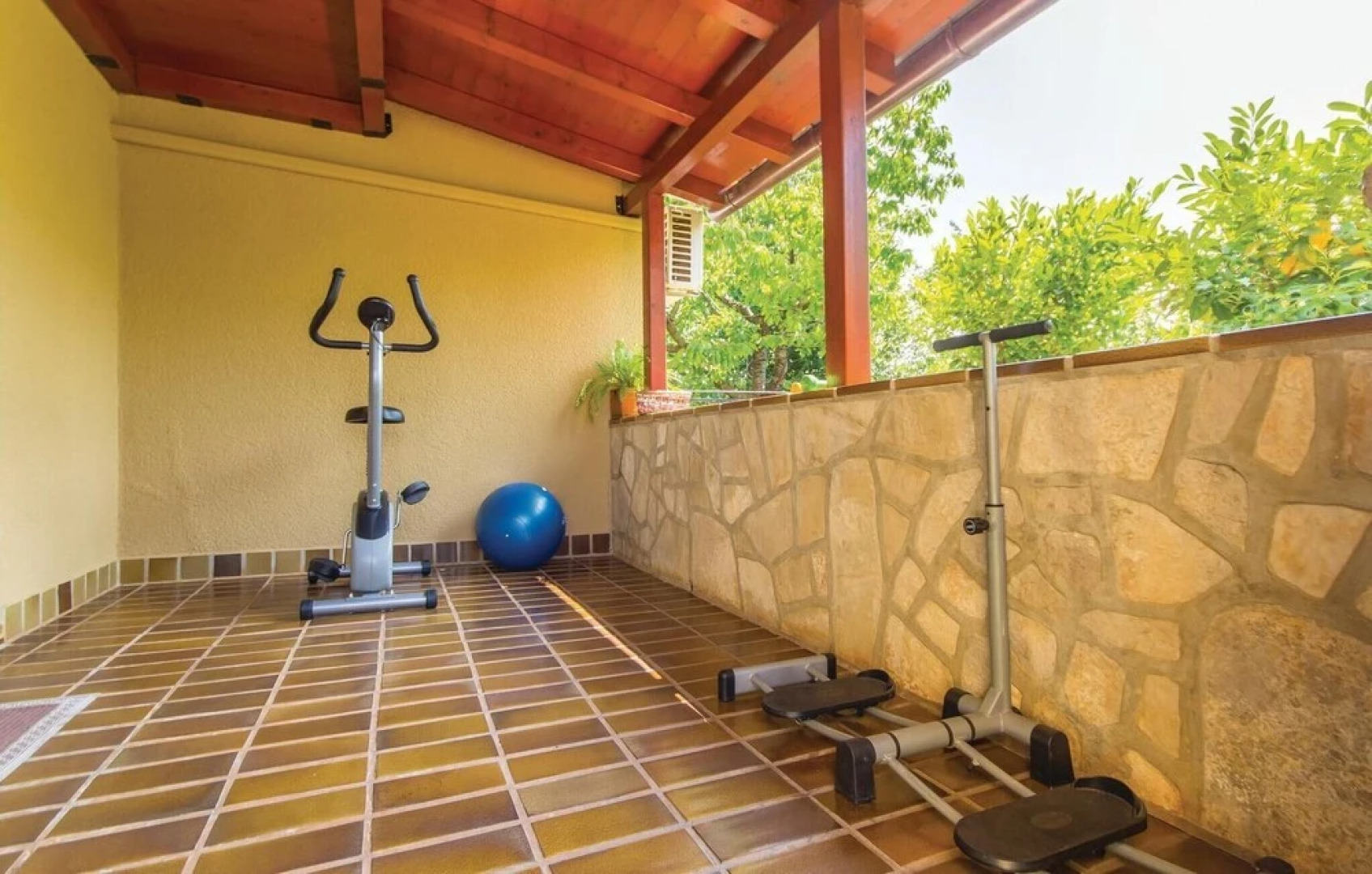 Amazing Home in Marcana With Wifi and 6 Bedrooms