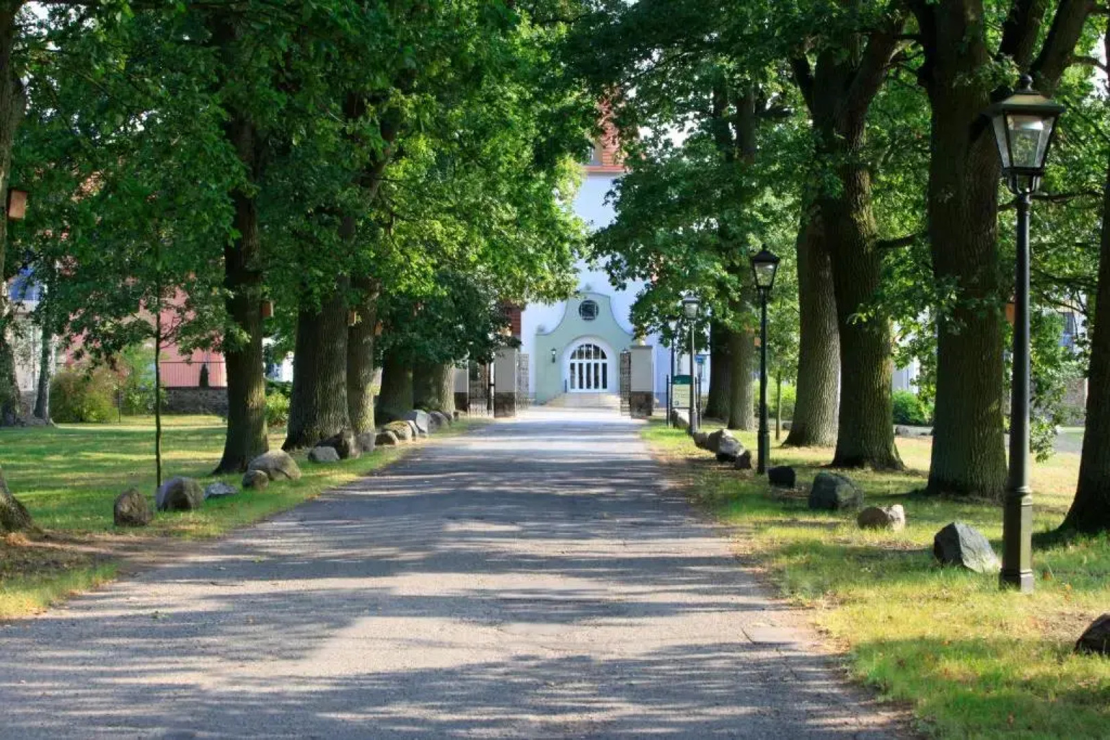 Schloss und Gut Liebenberg