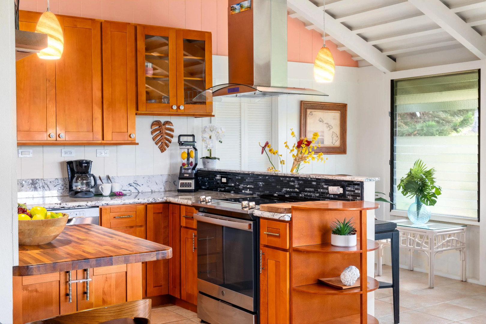 International Colony Club 34