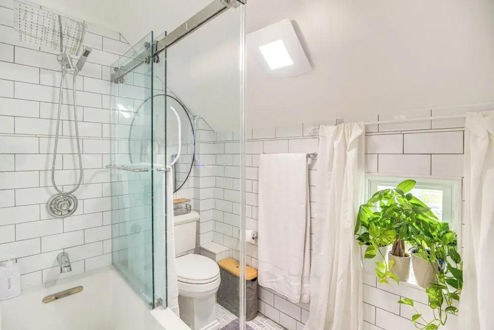 Private Heated Pool: Family Cottage in Plymouth!