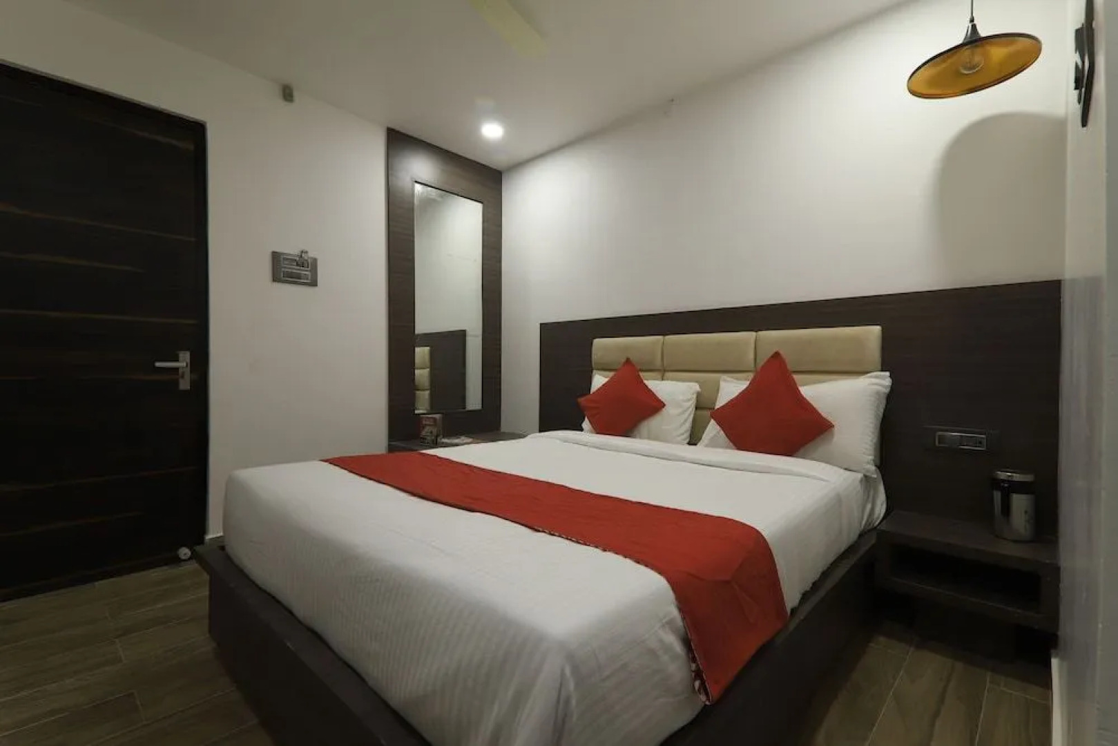 OYO 6709 Hotel L N International