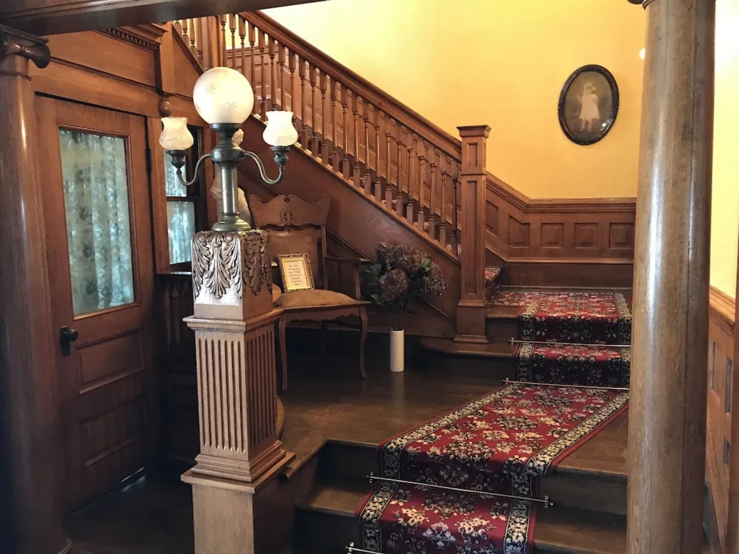 The Simmons-Bond Inn