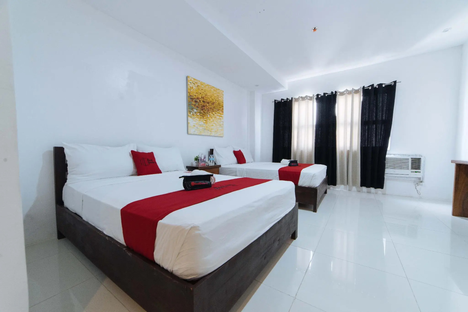 RedDoorz Plus @ San Roque Roxas City