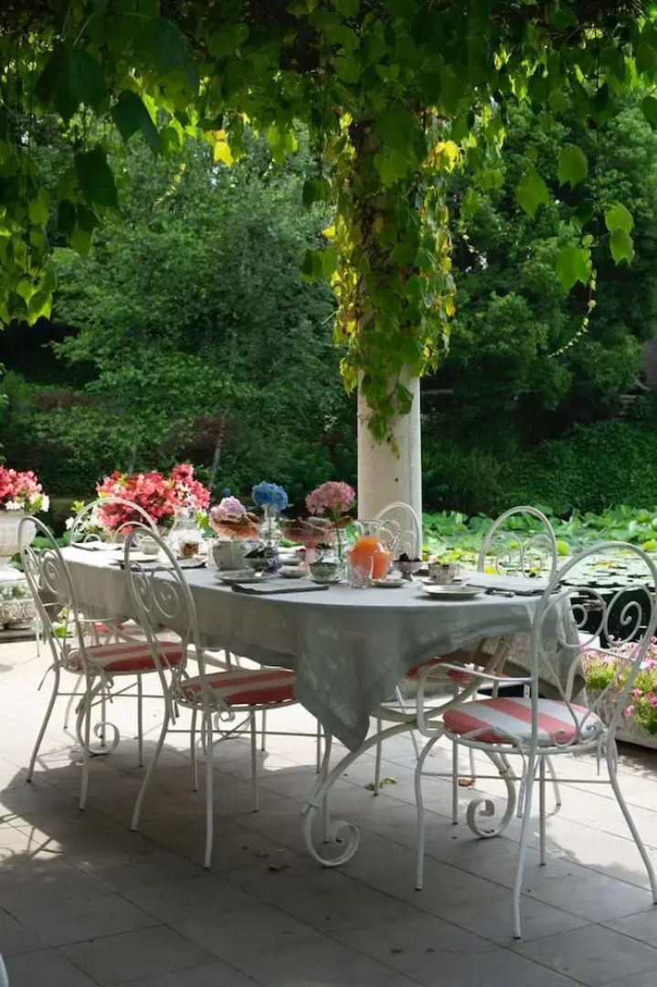 Tranquil 1BR Villa in Revislate