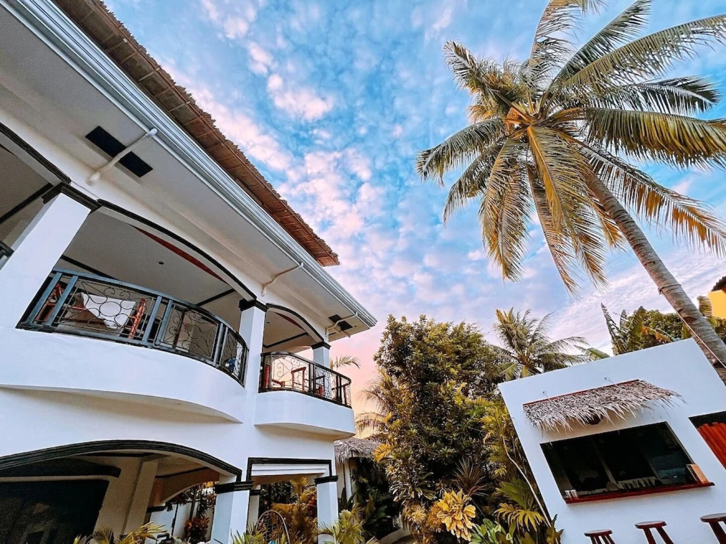 Everyday Sunday Hotel Cafe