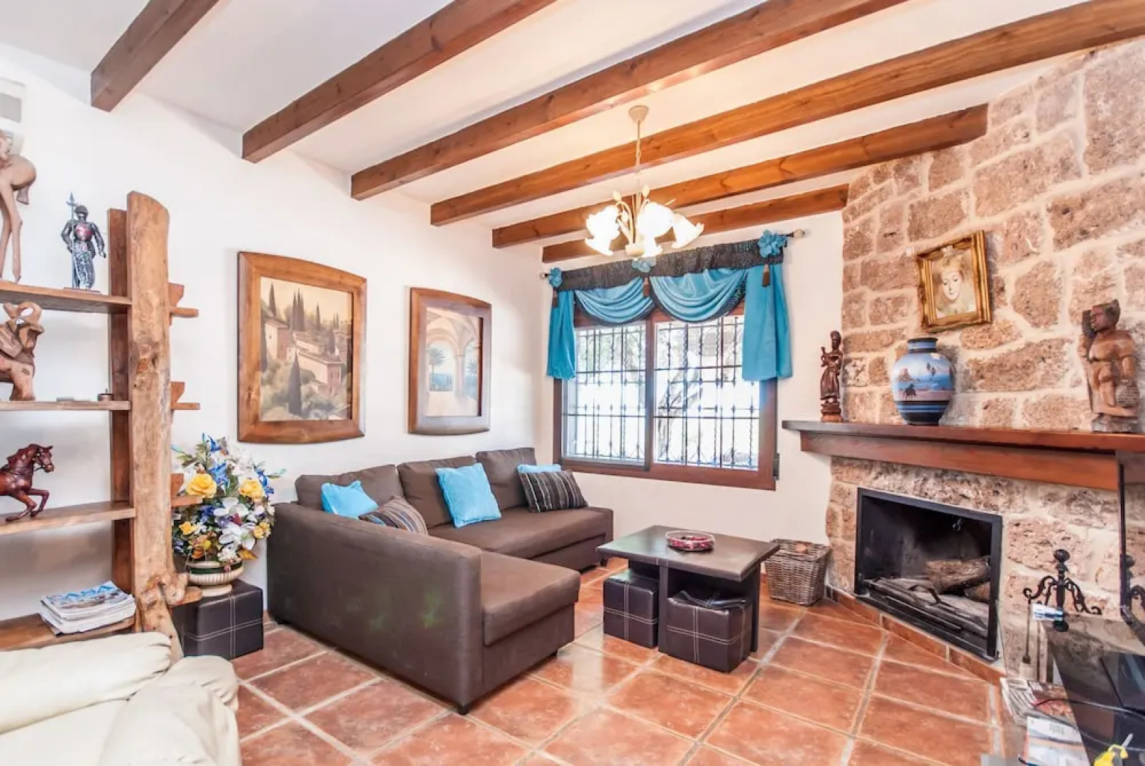 Cubo's Villa Dos Reyes