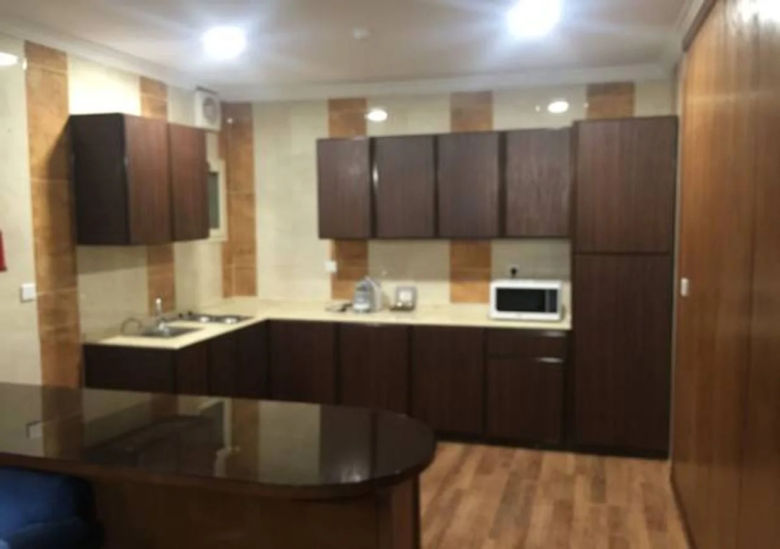 Elegant Suites Hotel