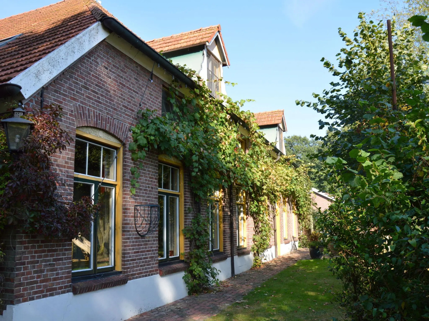 Spacious Holiday Home in Rekken with Hot Tub