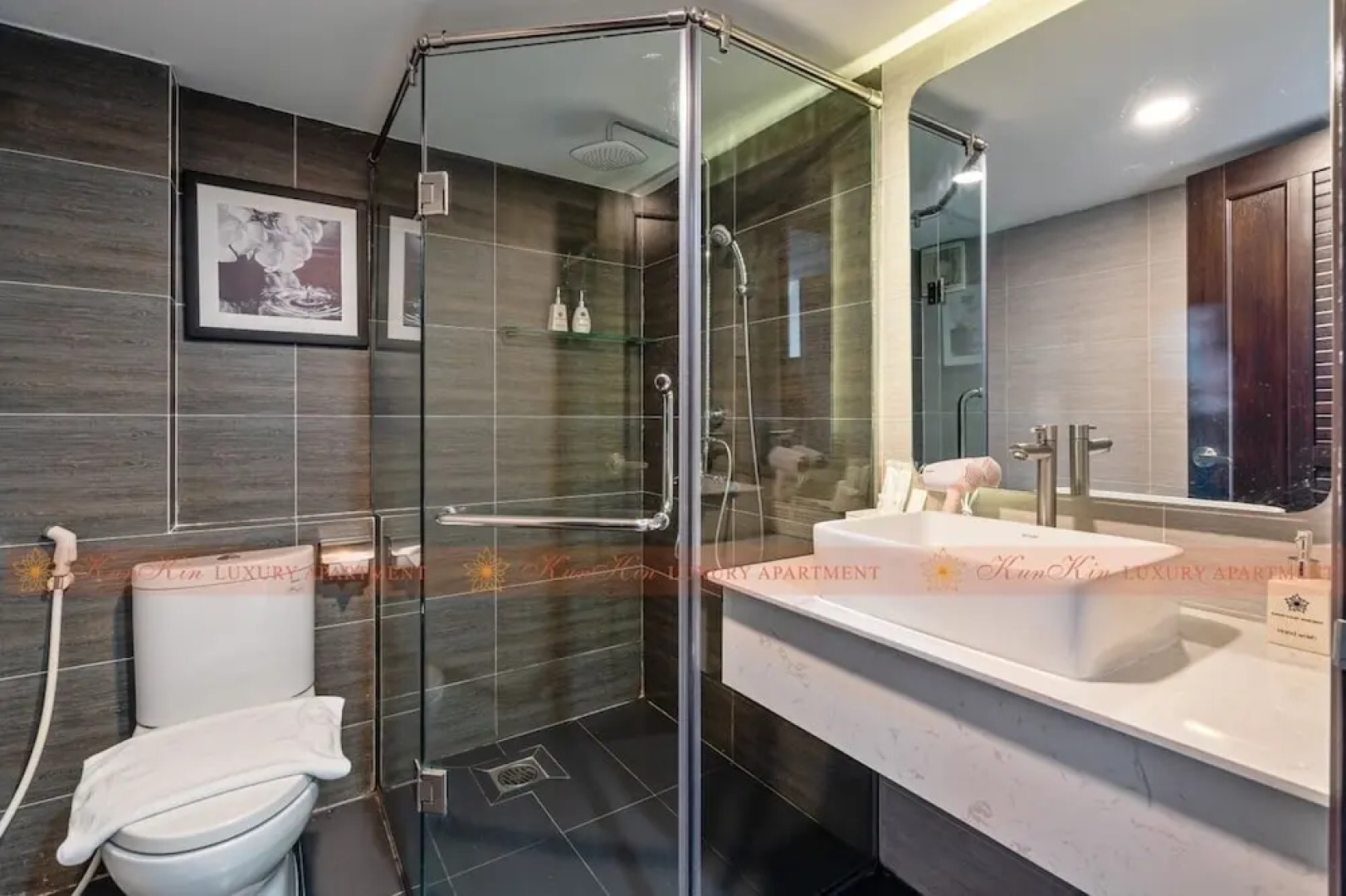 KunKin Luxury Apartment