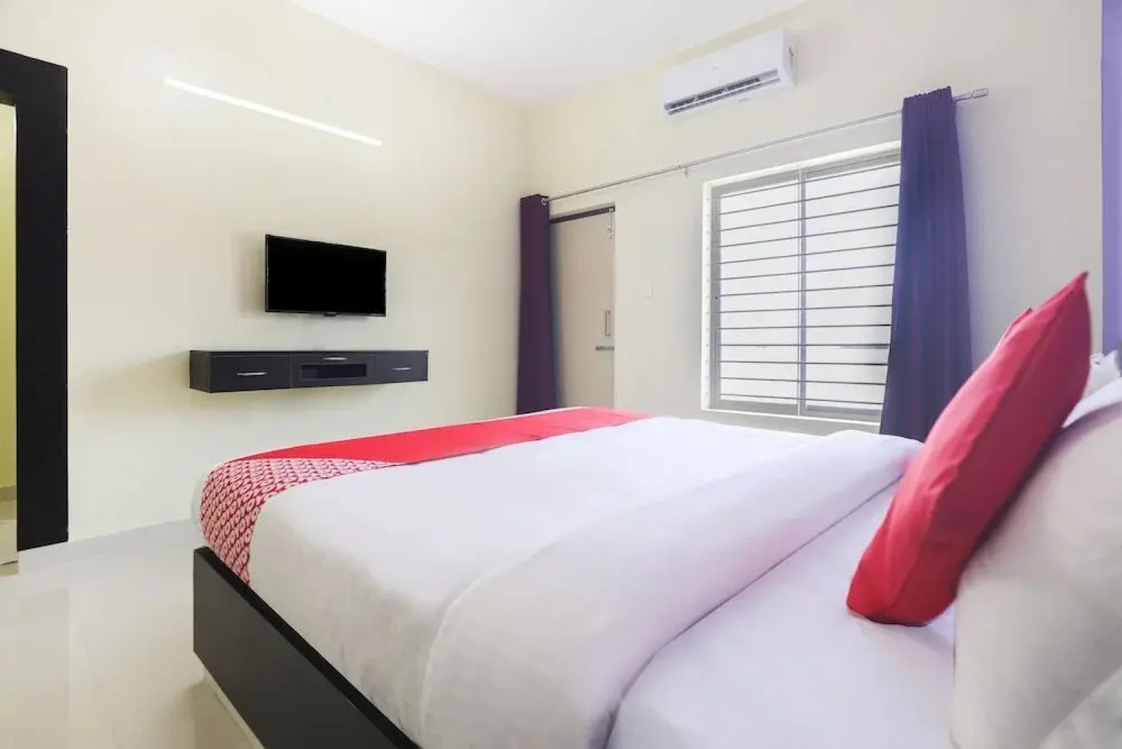Ace Inn by OYO Rooms