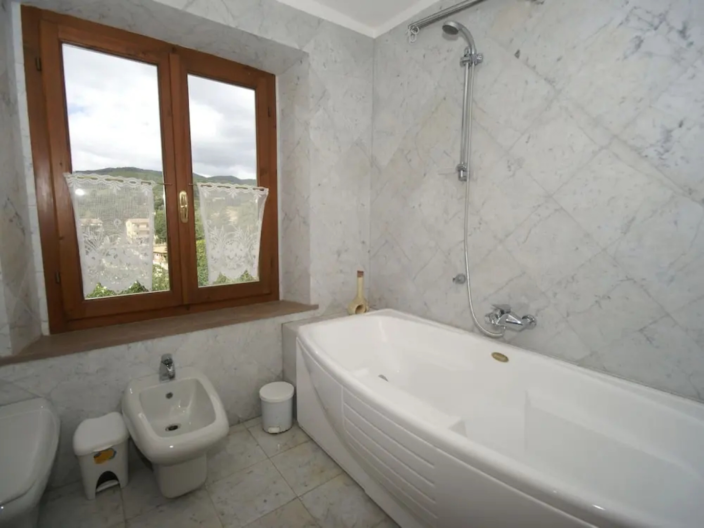 Charming Villa in Suvereto with Hot Tub