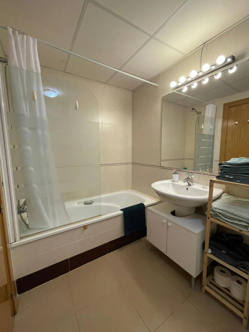 Piso centro de Granada junto al metro