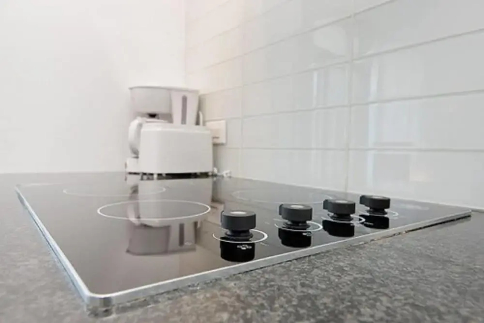 The Ice Condos North Tower by Lavish Suites