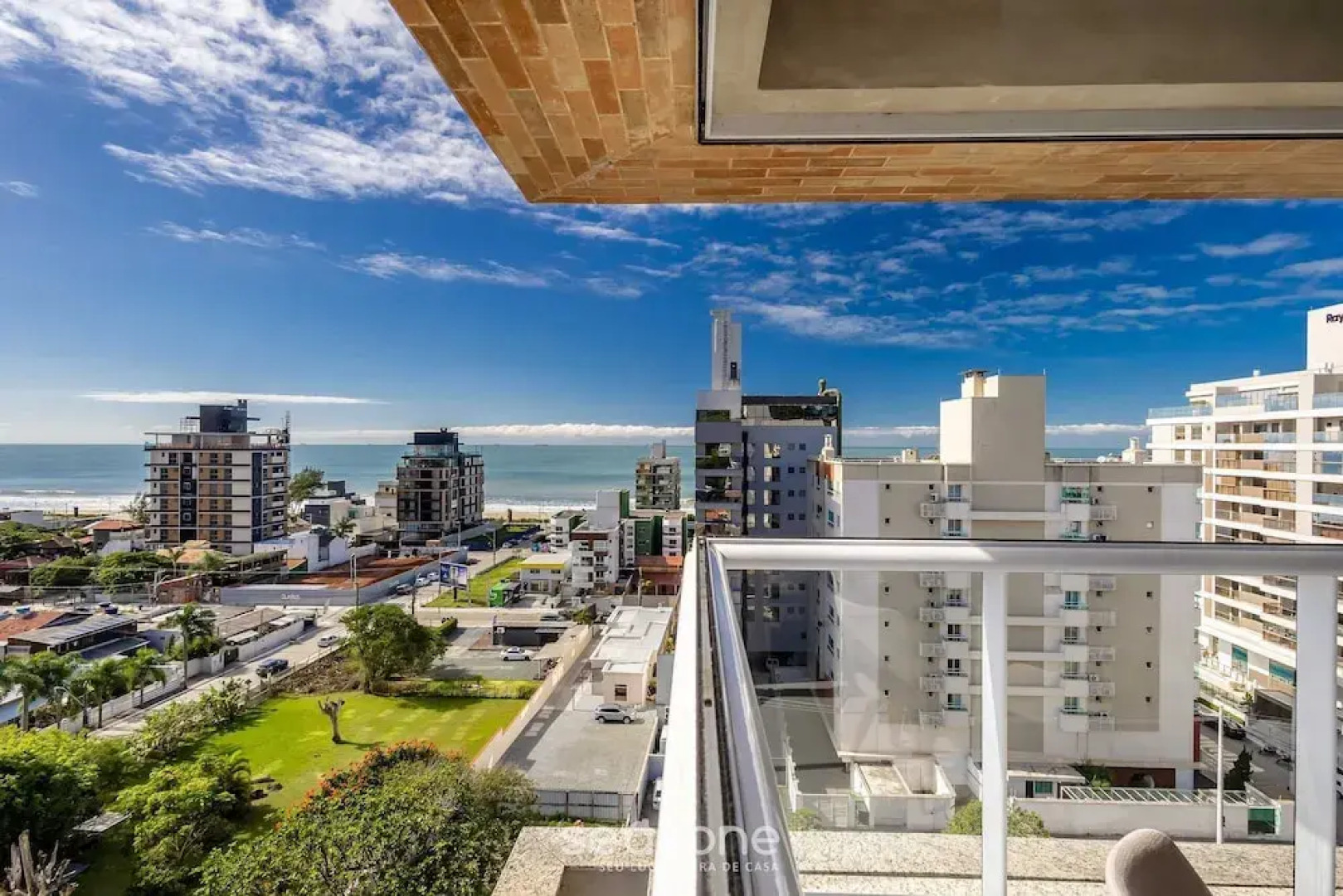 Sophisticated Stay 200m From Praia Brava - EHI