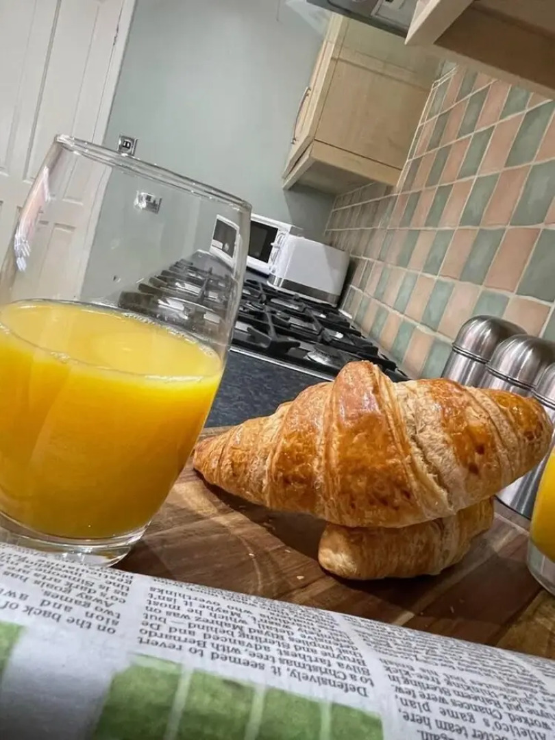 Lovely 3 -bed House in Jarrow With Free Parking