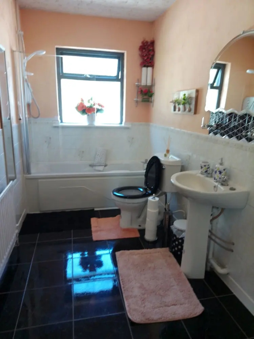 Room in Bungalow - Very Nice View With This Room