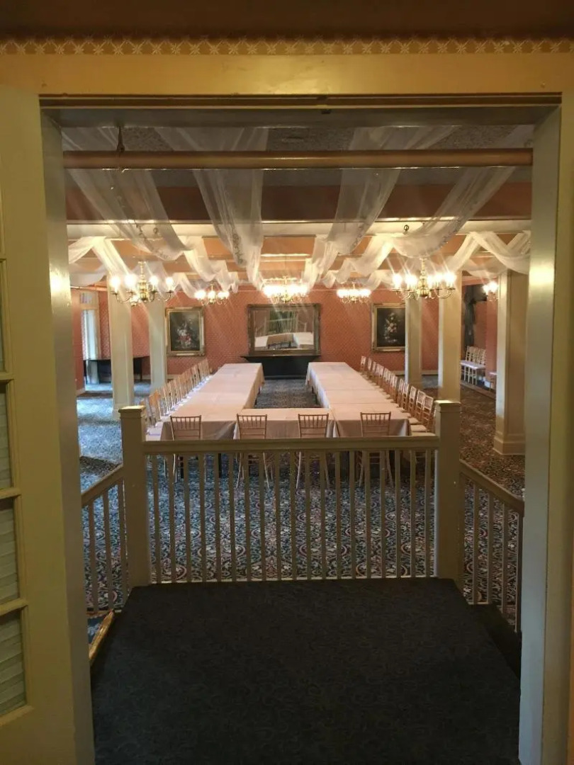 Columbia Gorge Hotel and Spa