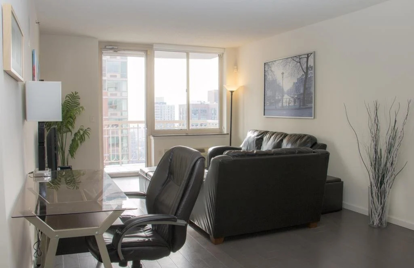 New York Area Modern Suites