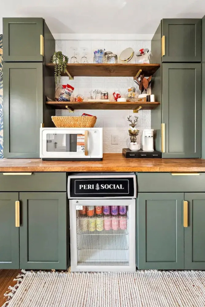 Peri Social House