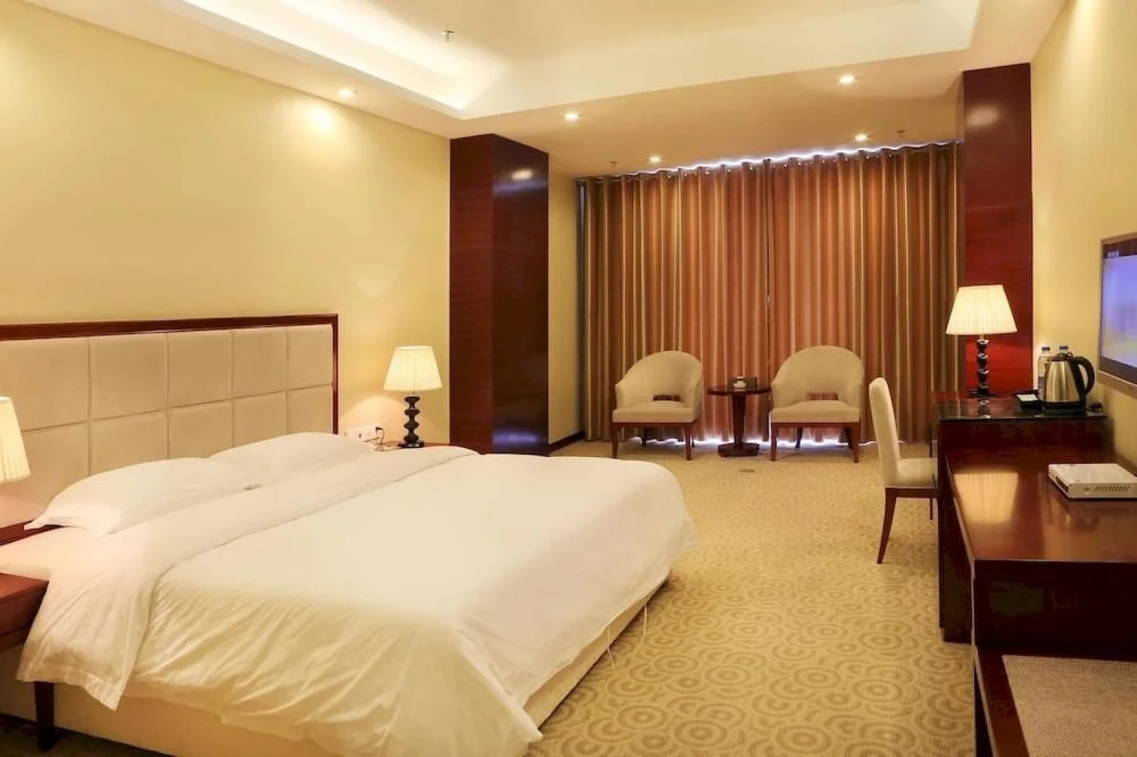 Chongzuo Tianhu Hotel