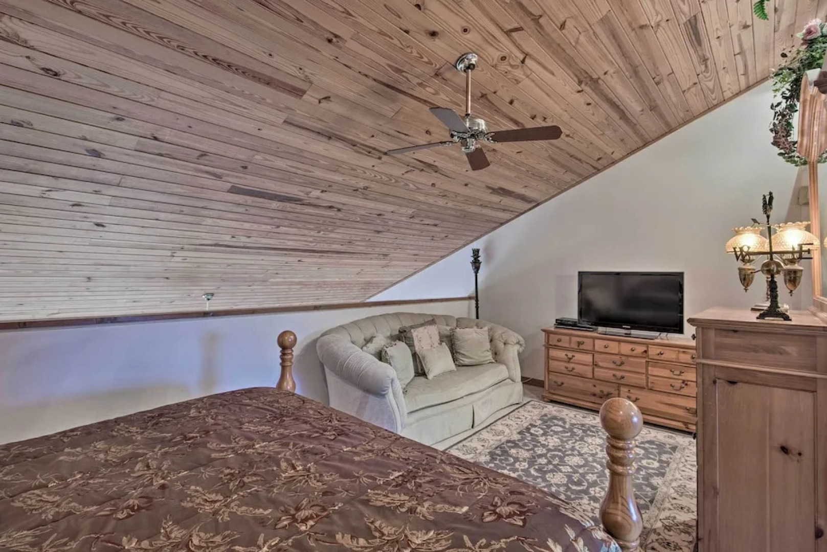 1 Mi to PGA Golf: Retreat w/ Pool in Palm Beach