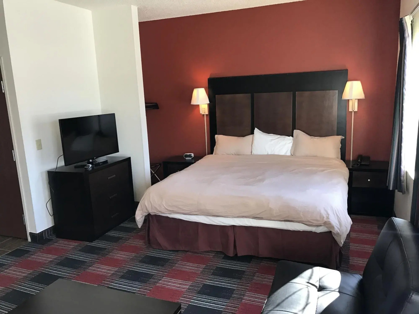 Sandalwood Studios & Suites