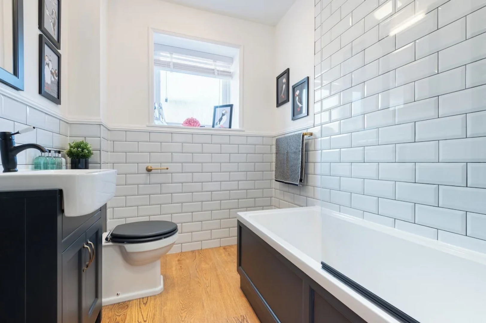 Shorefront Apartment - Sea View With 3 Bedrooms