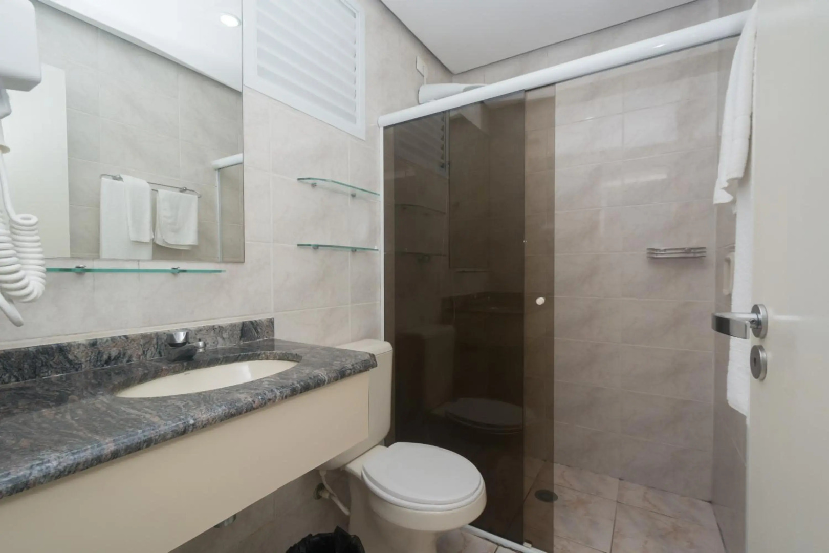 Amarilis Flat Service - Apto duplex