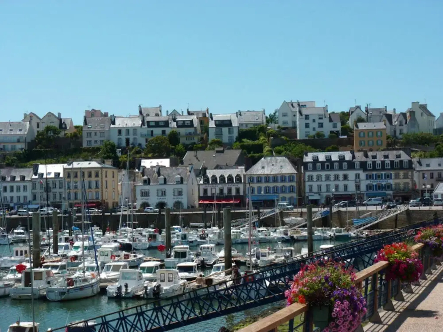 House With 2 Bedrooms in Pouldreuzic, With Furnished Garden and Wifi -