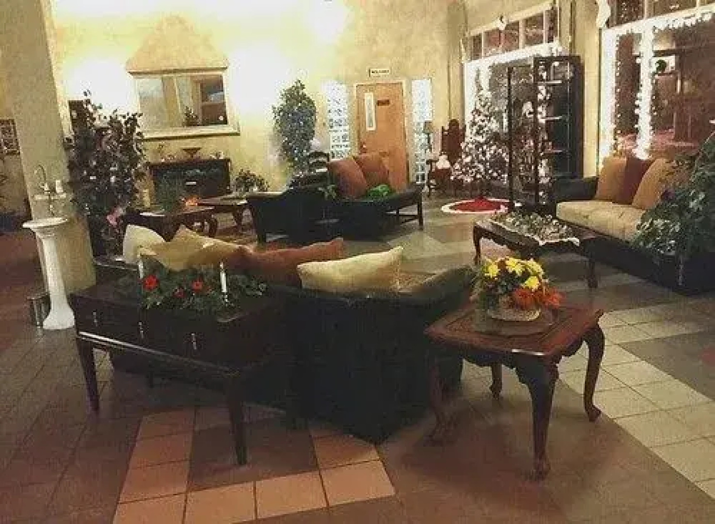 Kirk Hotel And Apartments