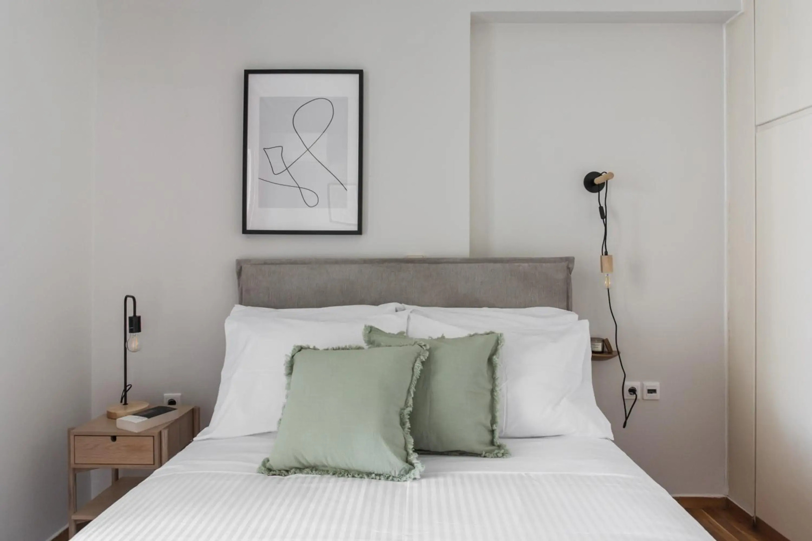 Signature 2BR Apartment in Marousi by UPSTREET