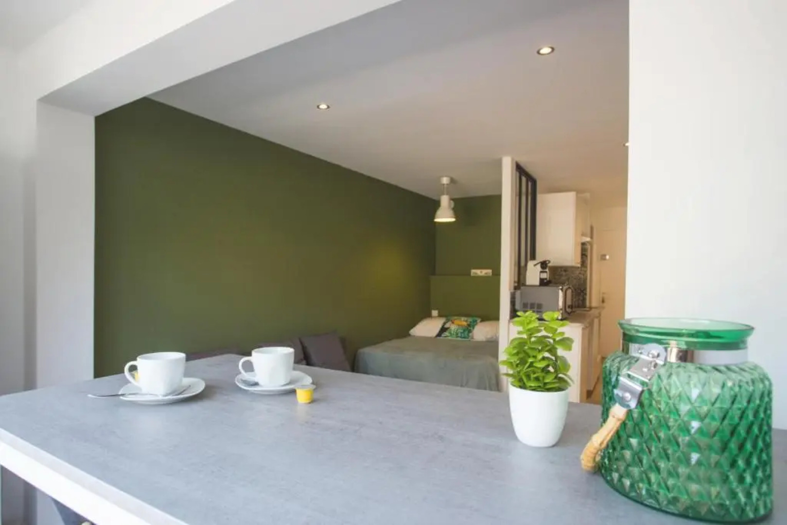 Joli studio avec jardin bord de mer