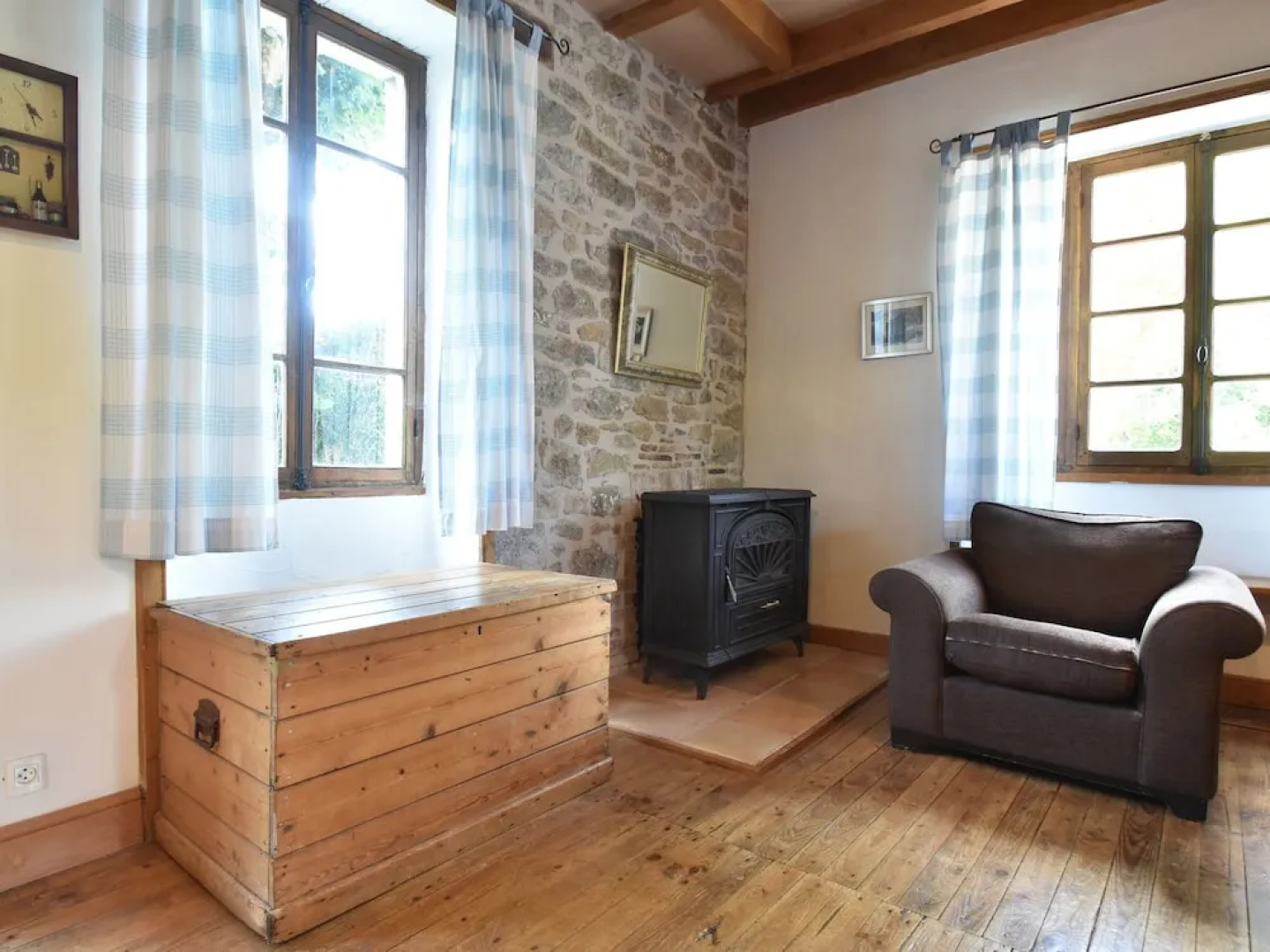 Cosy Authentic Holiday Home With Private Swimming Pool and Garden in Southern France