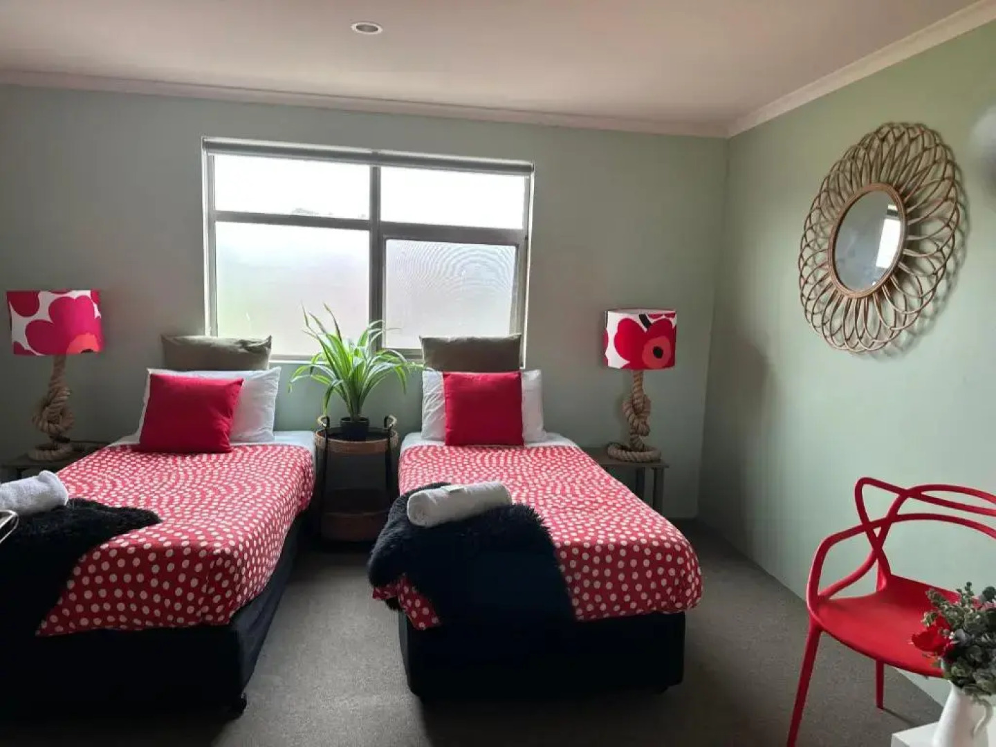 Sow and Piglets Guesthouse - Hostel