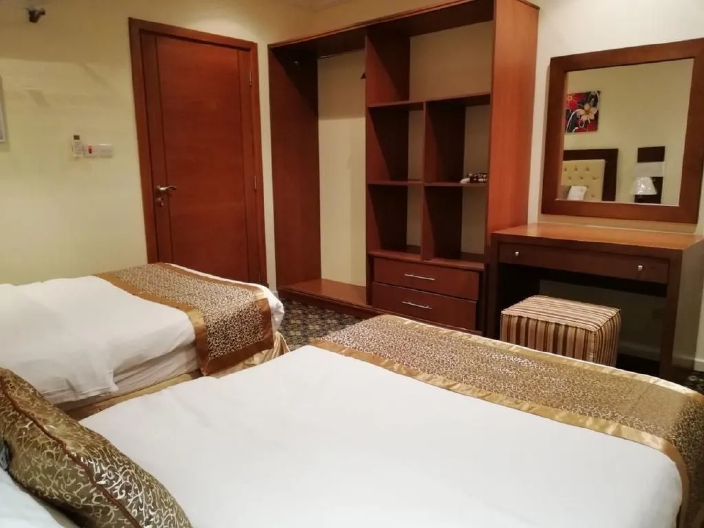 Al Rabitah Al Fondoqeiah Apartments