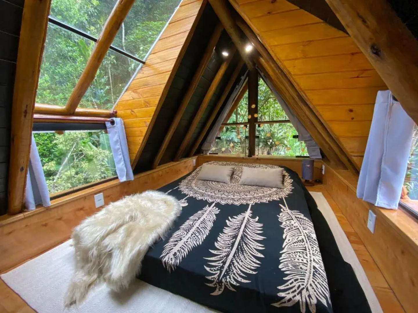 Tekoá Indiana Ecolodge