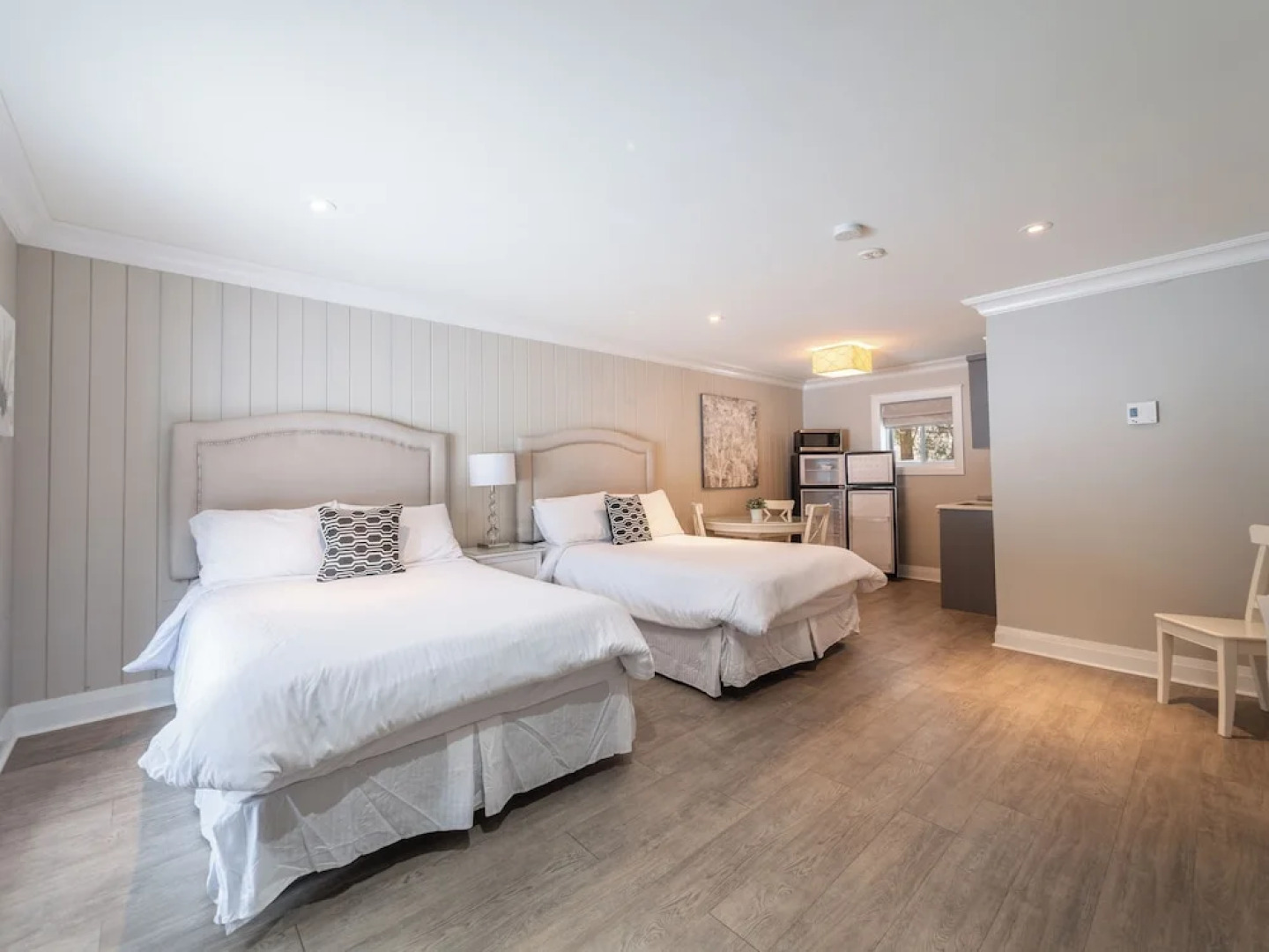 Somerset Lakeside Resort