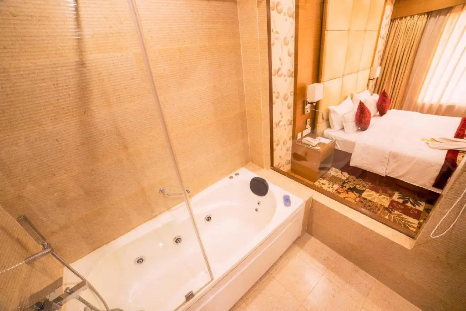 Hotel Harrison Palace