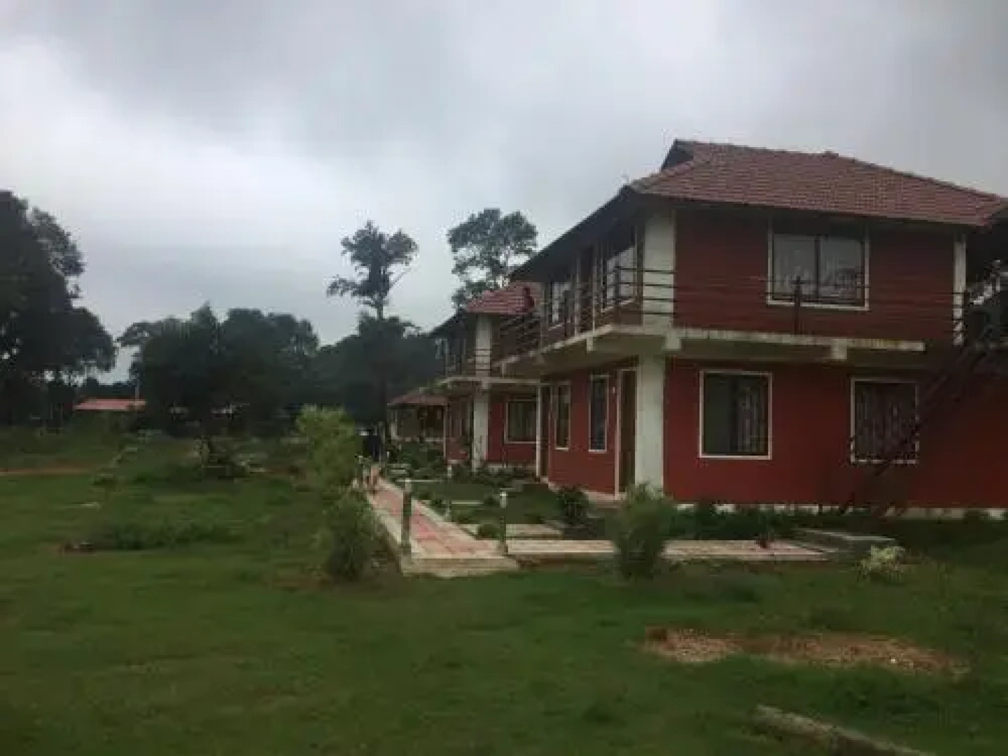 Streamedge Sakleshpur